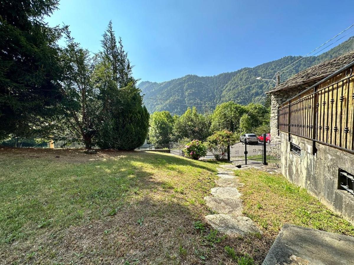 Baita Pressi Gran Paradiso Sparone Esterno foto