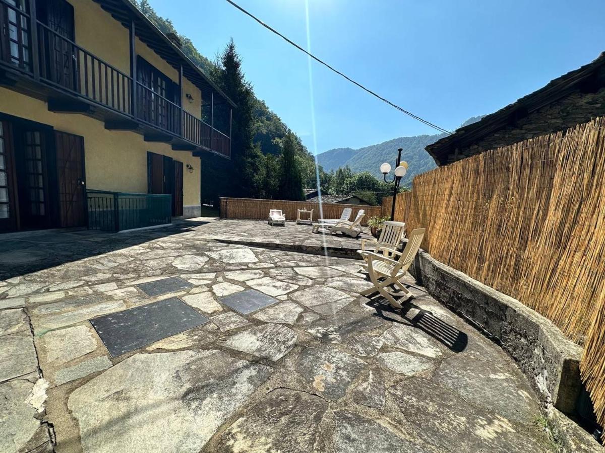 Baita Pressi Gran Paradiso Sparone Esterno foto