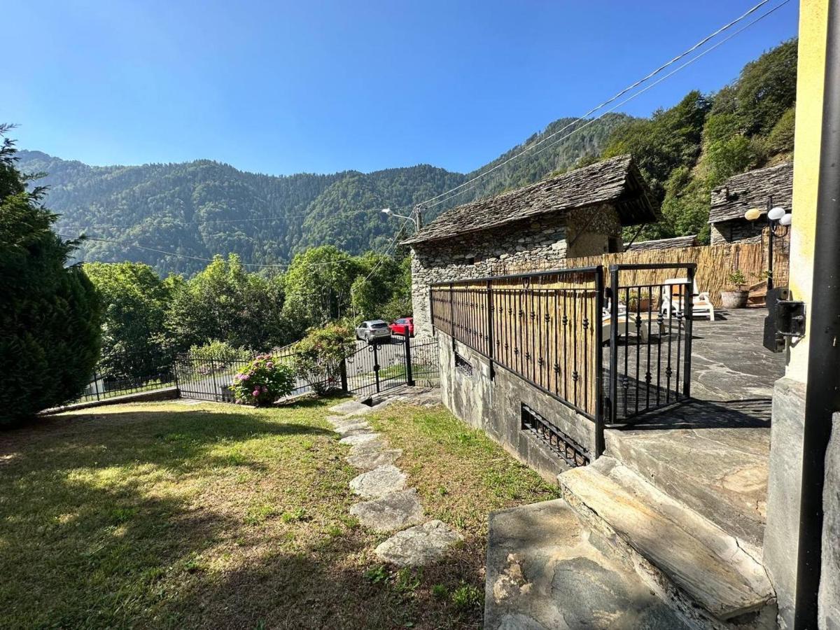 Baita Pressi Gran Paradiso Sparone Esterno foto