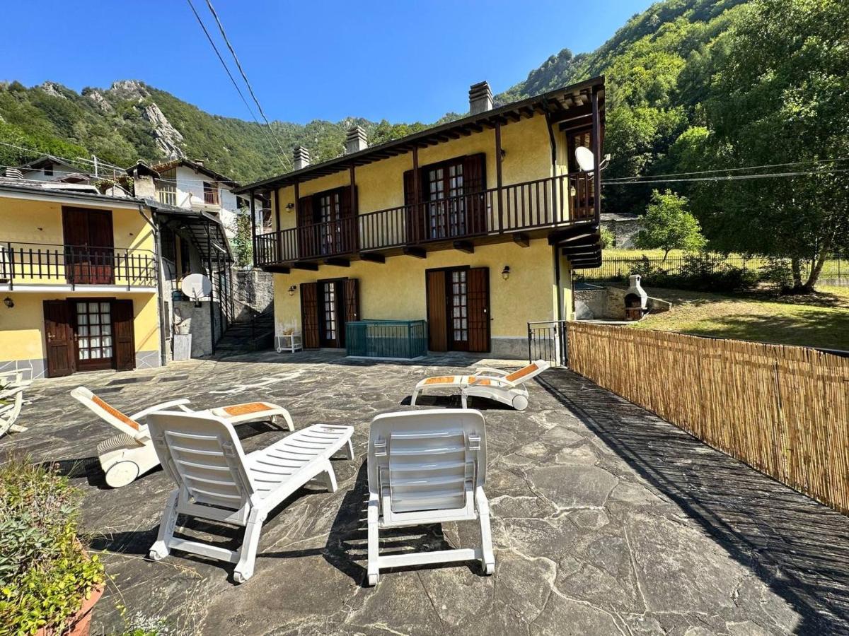 Baita Pressi Gran Paradiso Sparone Esterno foto